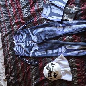 Spirit Halloween costume fortnite size Child's medium 8-10